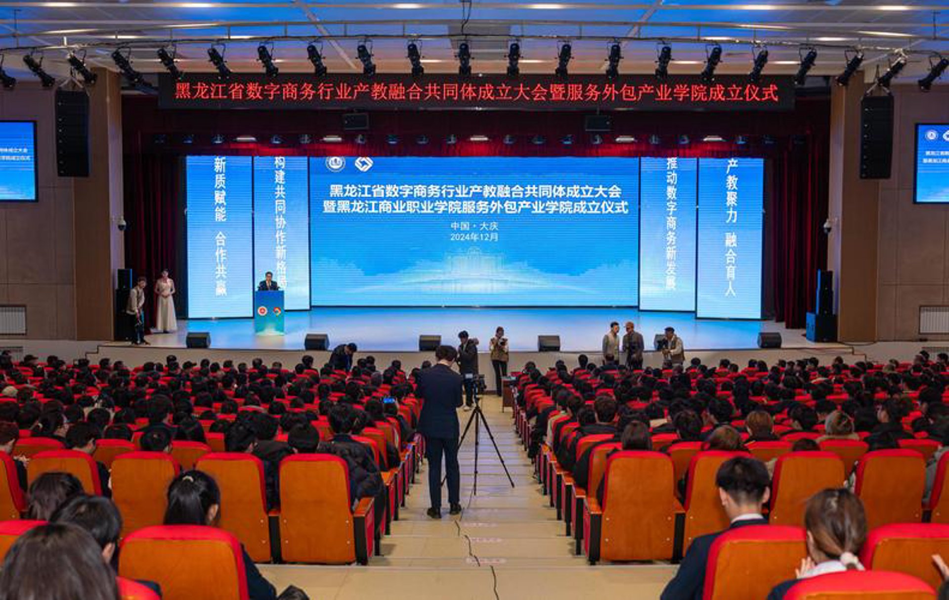 家庭中的快乐学习：案例分析亲子教育